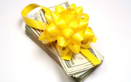 Dons de sommes d'argent : pas d'impôt = pas de déclaration ?