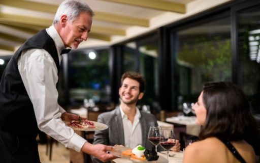 Commerce, distribution, hôtellerie, restauration : ce qui va changer en 2025