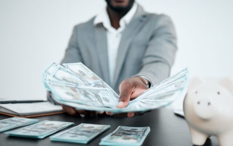 C’est l’histoire d’un employeur à qui on réclame des indemnités chômage…