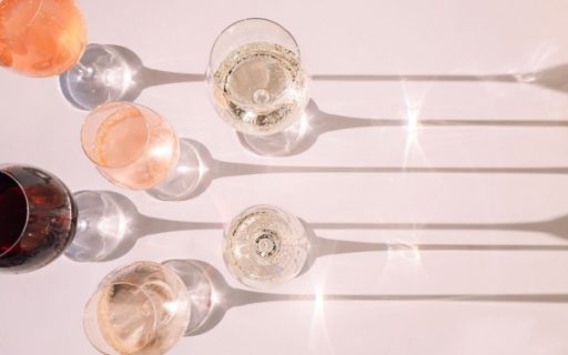 Filières des vins et des alcools : des obligations fiscales « allégées »