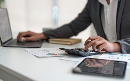 C’est l’histoire d’une société qui aurait dû tourner la page du « papier » et passer au numérique…