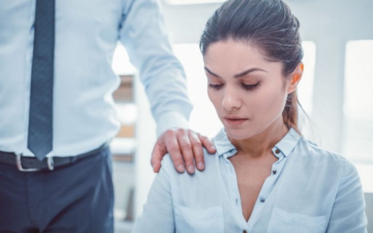 Violences sexuelles et sexistes au travail : un nouveau kit de prévention