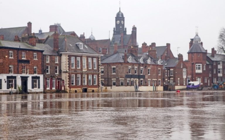 URSSAF : soutien aux employeurs bretons suite aux inondations