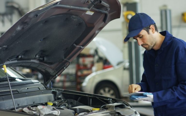 Contrôle technique des véhicules : revalorisation de la redevance versée à l’organisme central