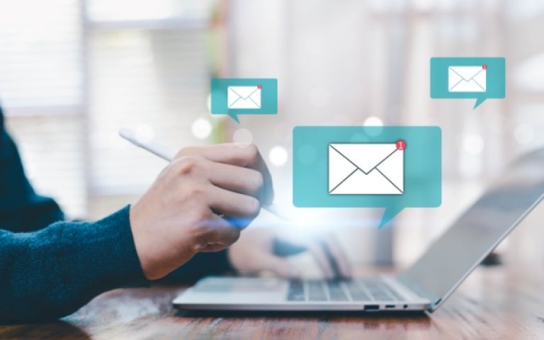 Transfert de mails sensibles : faute grave ?