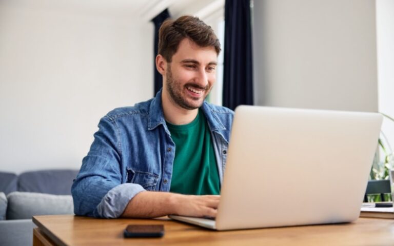 Première déclaration de revenus : mode d’emploi