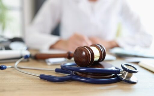 Arrêt maladie et congés payés : le juge précise les règles de prescription